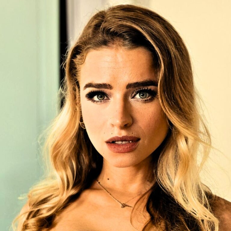 Alexa Flexy Bio: Age, Height, Relationship, Net Worth, Family Wiki, and More