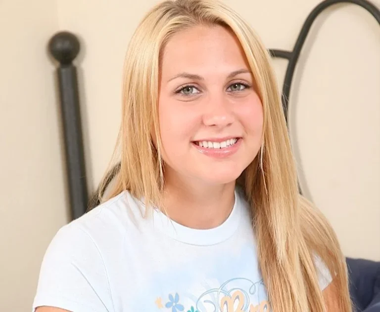 Alanah Rae Bio, Age, Height, Boyfriend, Net Worth, Career, Family, and More