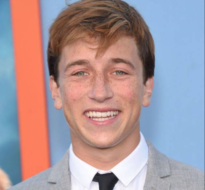 Skyler Gisondo